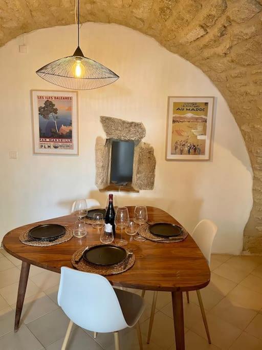 Charmante Maison De Village Au Pied Du Luberon Cabrieres-d'Aigues Экстерьер фото